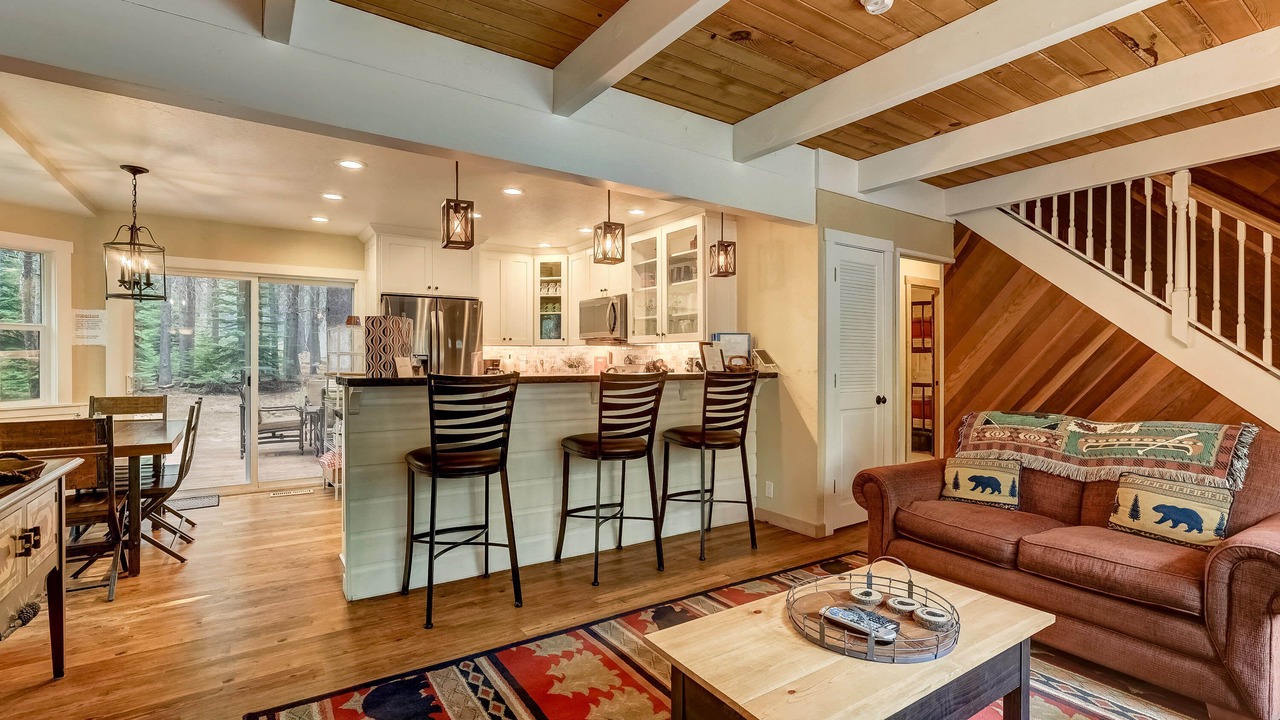 Photo of Livingroom in North Upper Truckee