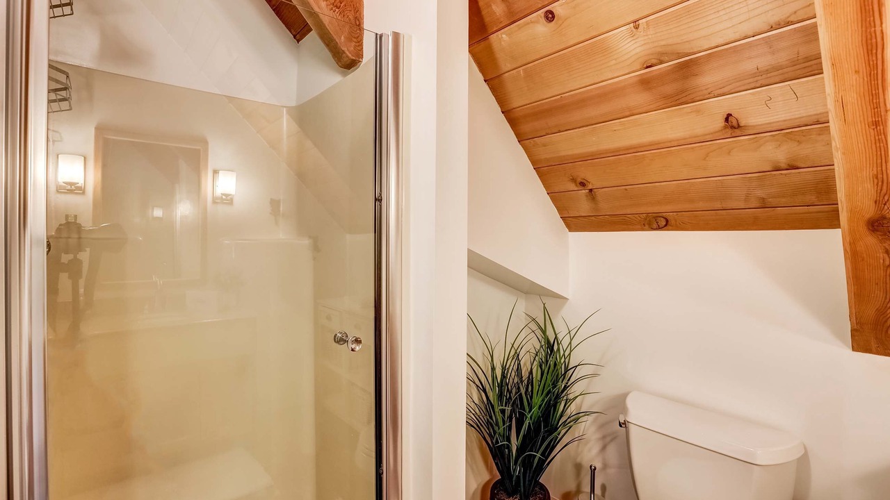 Photo of Bathroom in Christmas Valley