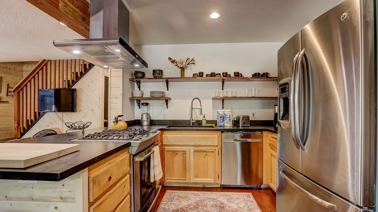 Photo of Kitchen in Christmas Valley