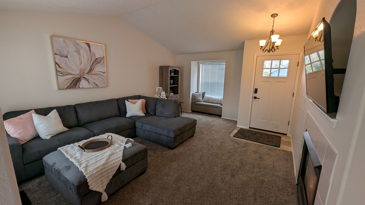 Photo of Livingroom in Keizer