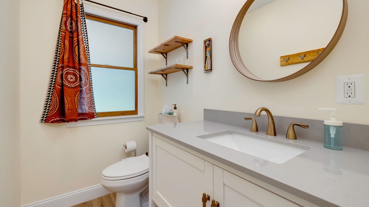 Photo of Bathroom in Luray