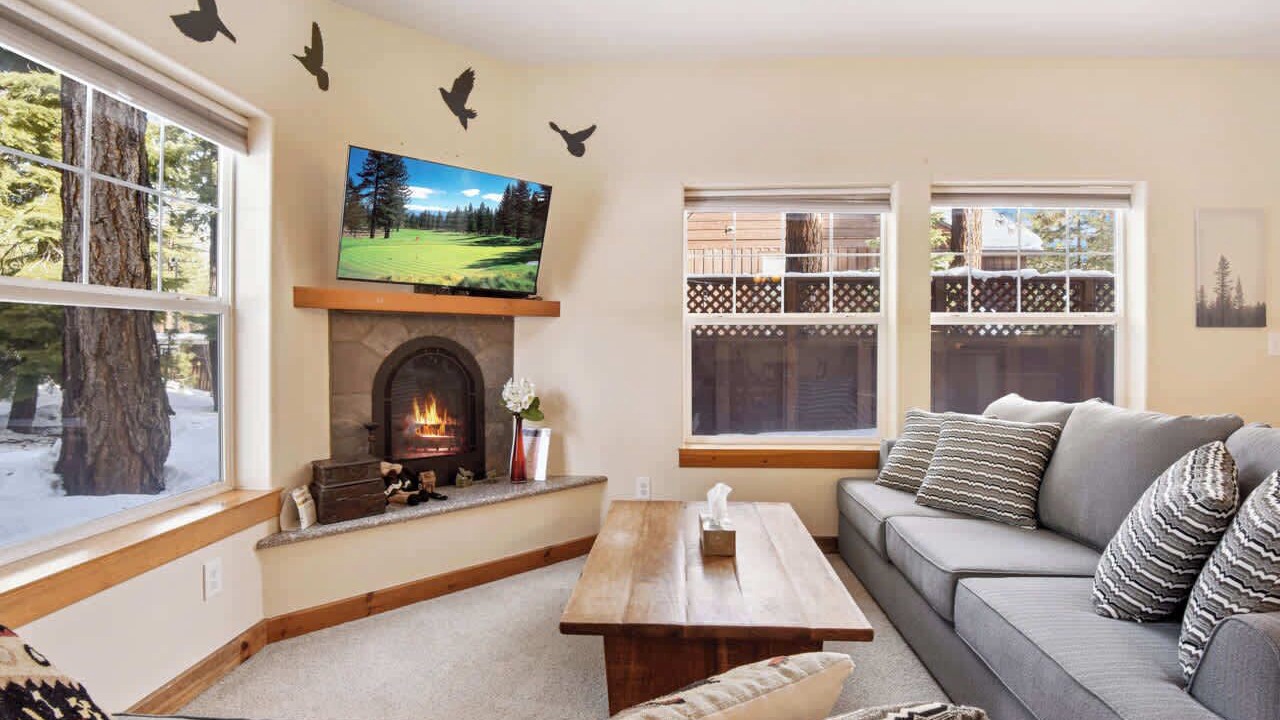 Photo of Livingroom in Tahoe Vista