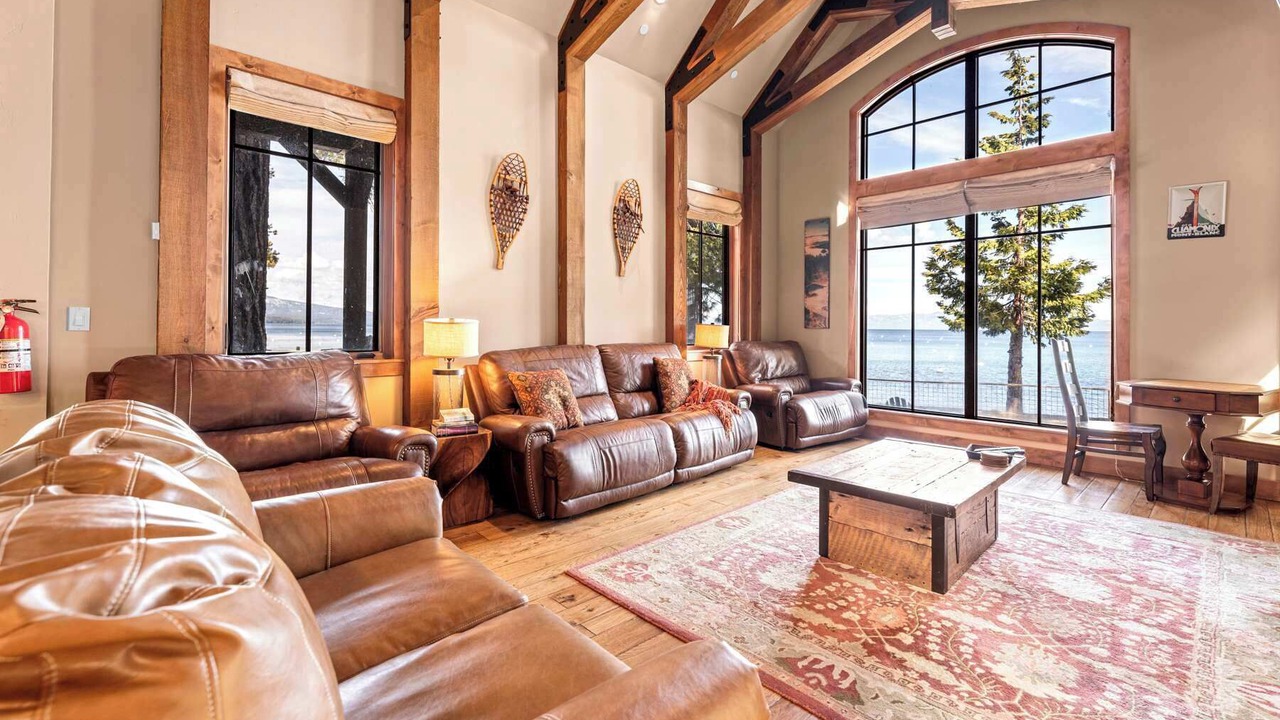 Photo of Livingroom in Homewood