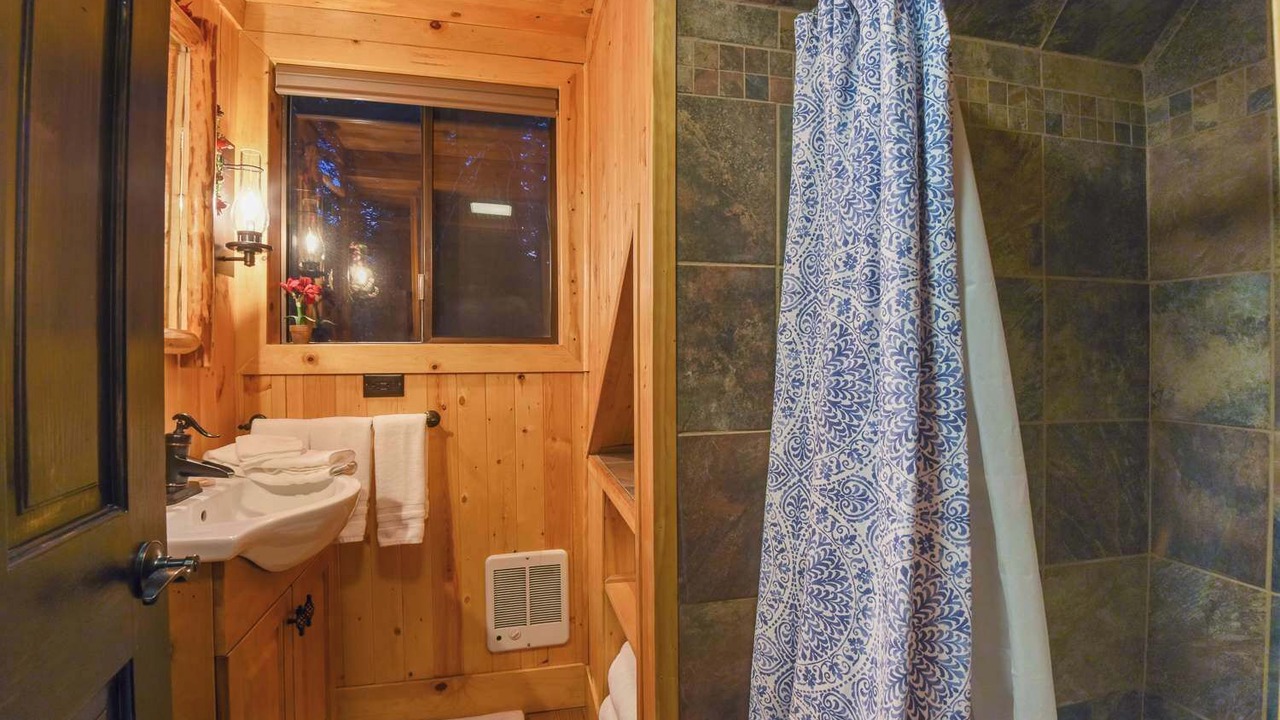 Photo of Bathroom in Tahoe Pines