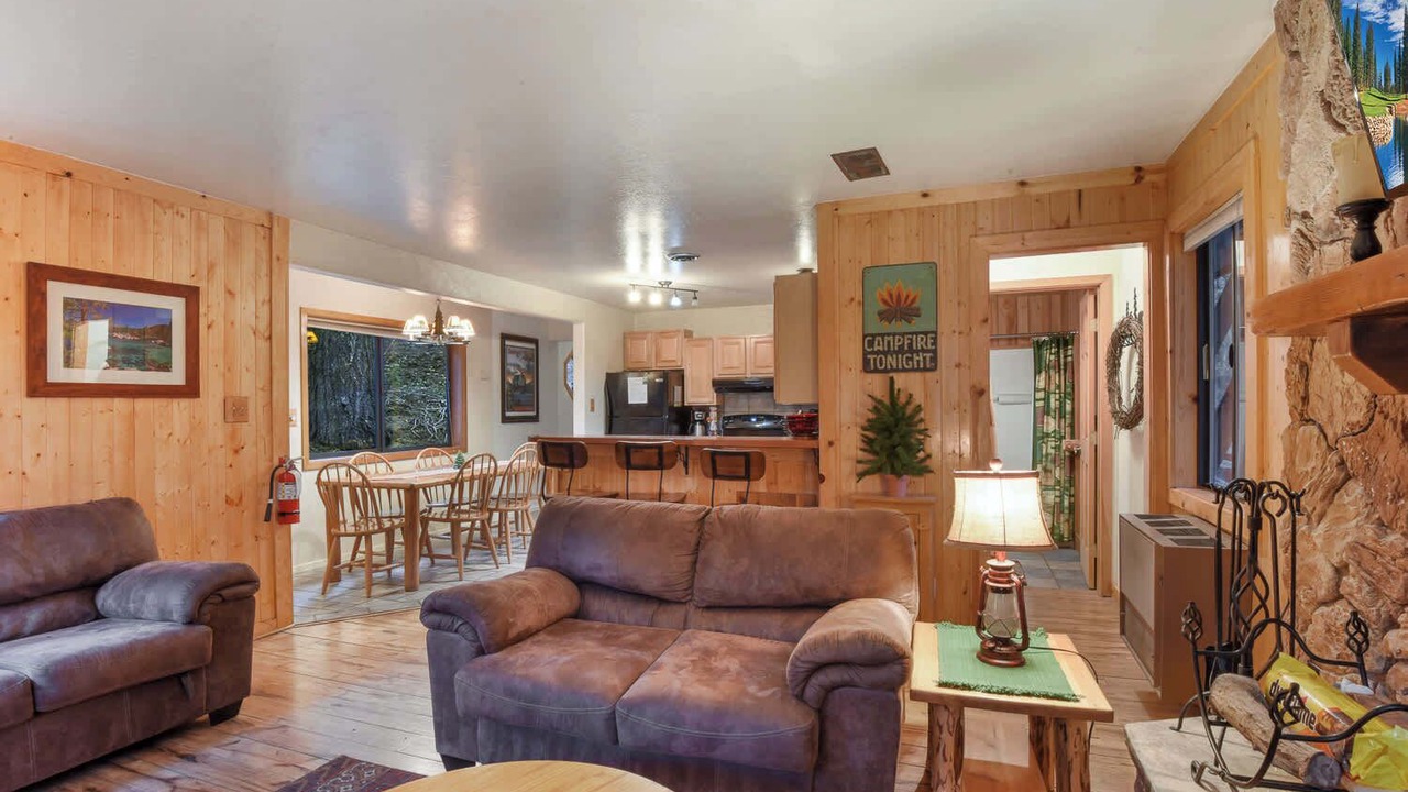 Photo of Livingroom in Tahoe Pines