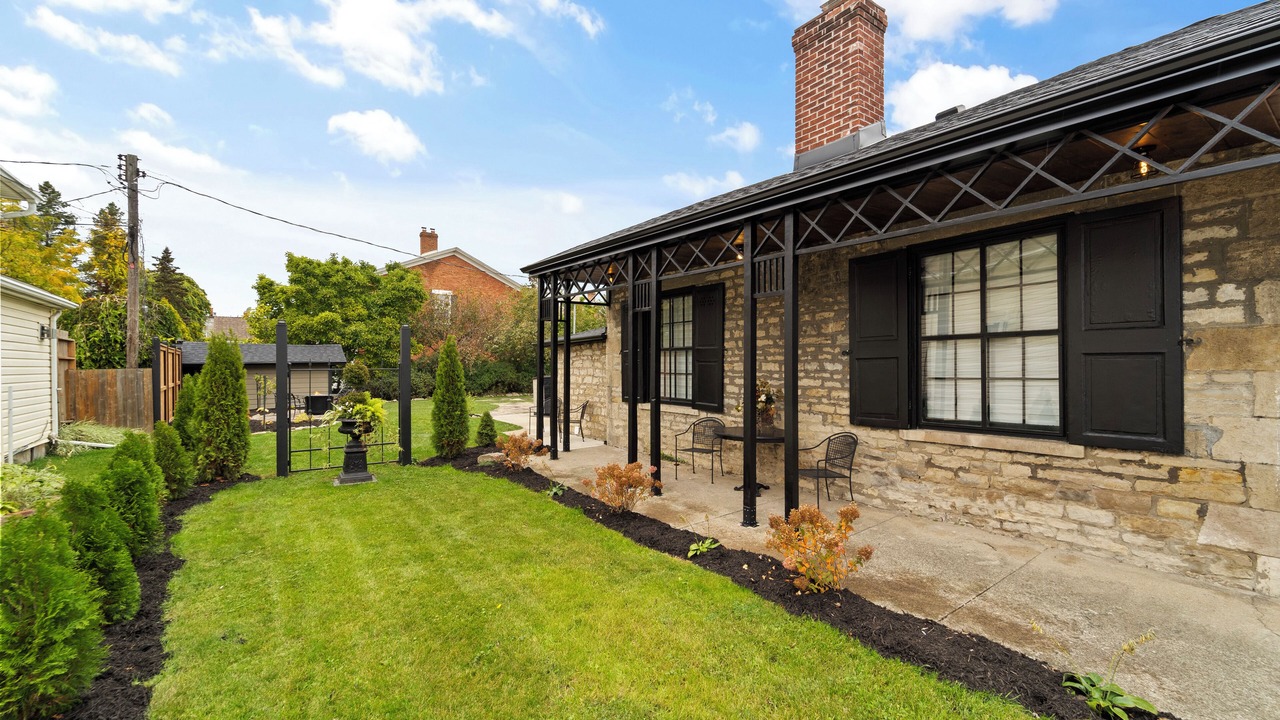 Photo of Outdoor in Boblo Island