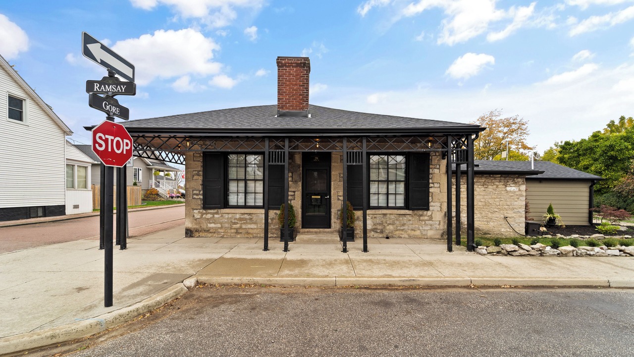 Photo of Outdoor in Boblo Island