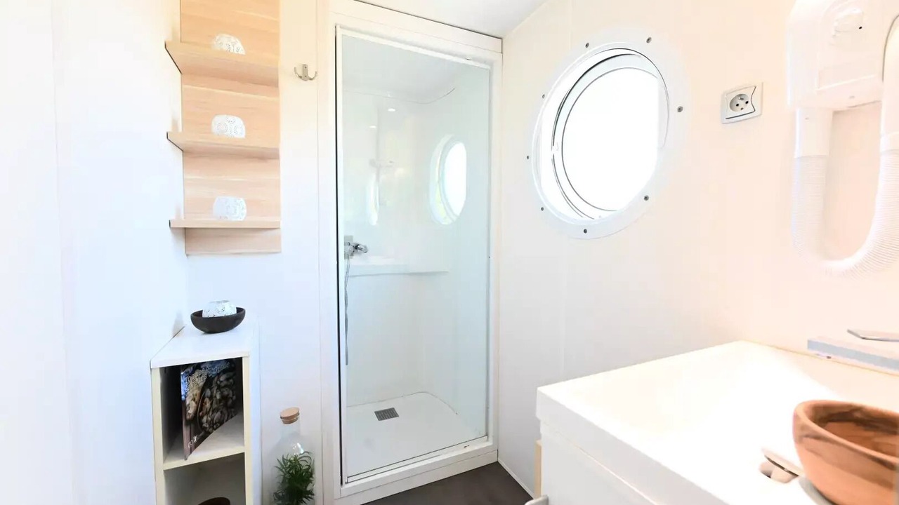 Photo of Bathroom in Wailly-Beaucamp