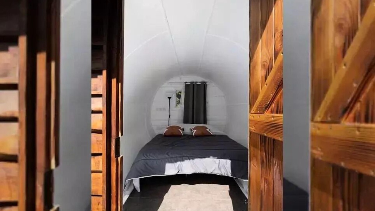 Photo of Bedroom in Bagneaux-sur-Loing