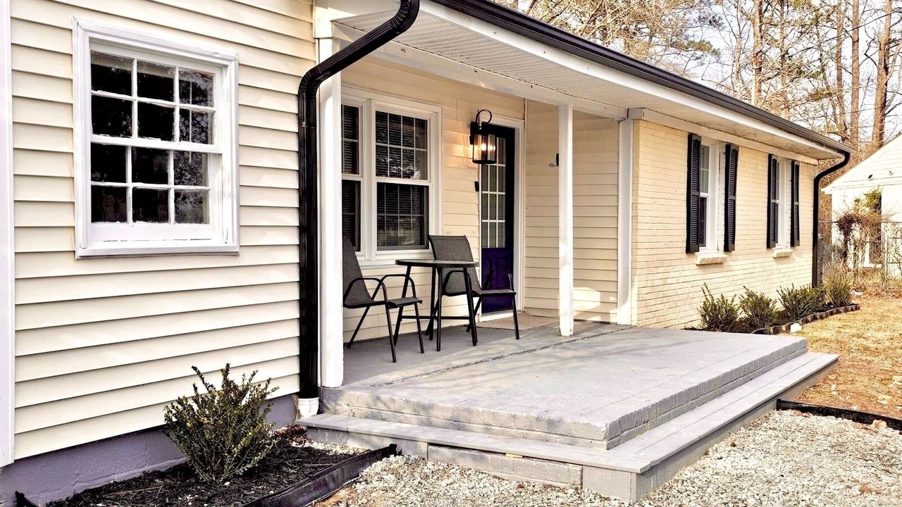 Photo of Patio Balcony in Southeast Raleigh