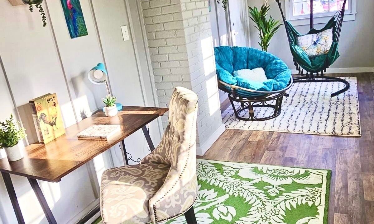 Photo of Livingroom in Southeast Raleigh