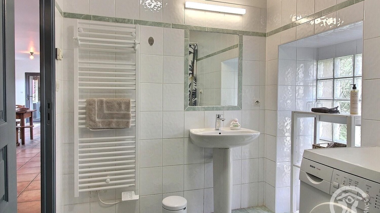Photo of Bathroom in Plourhan