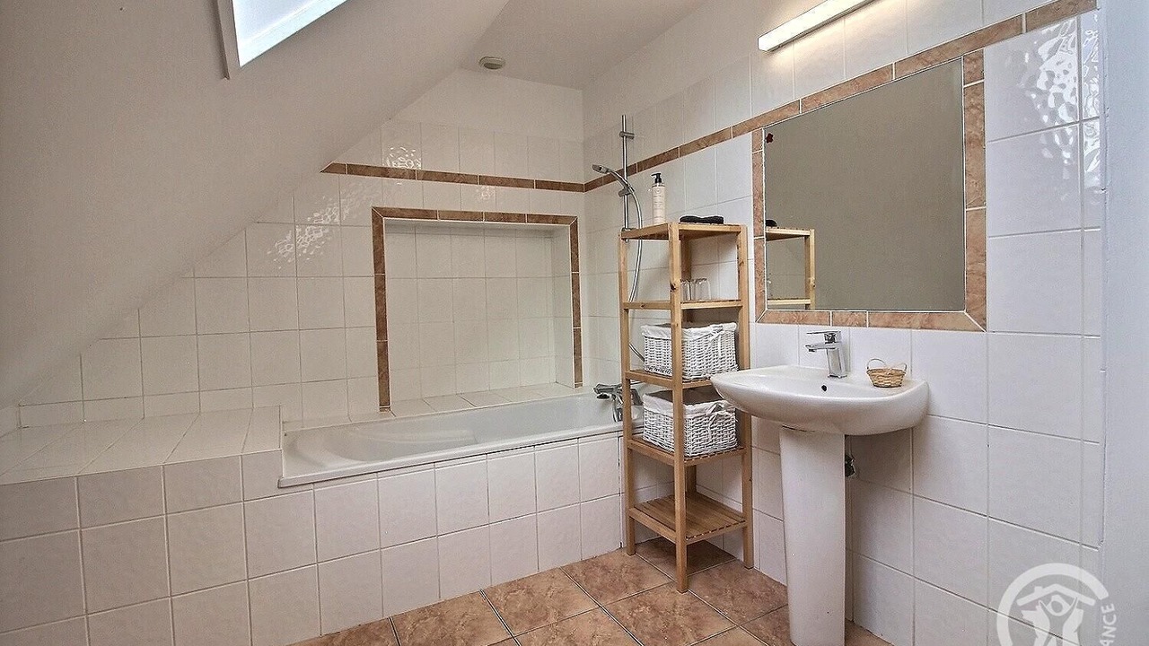 Photo of Bathroom in Plourhan