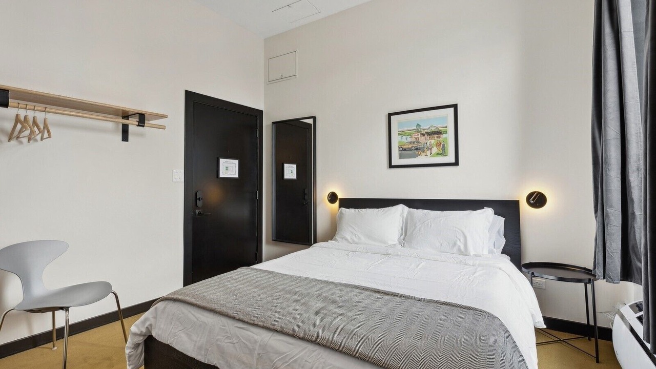 Photo of Bedroom in Palmer Square