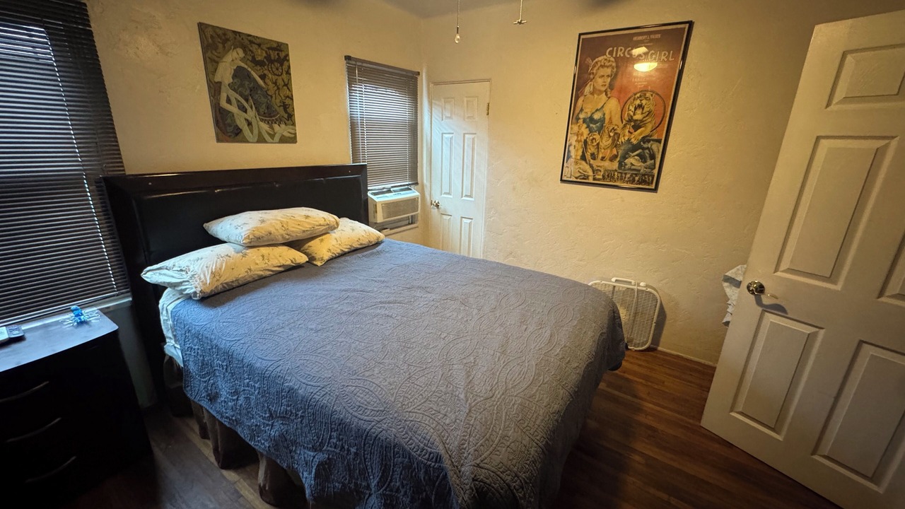 Photo of Bedroom in Ocean Beach