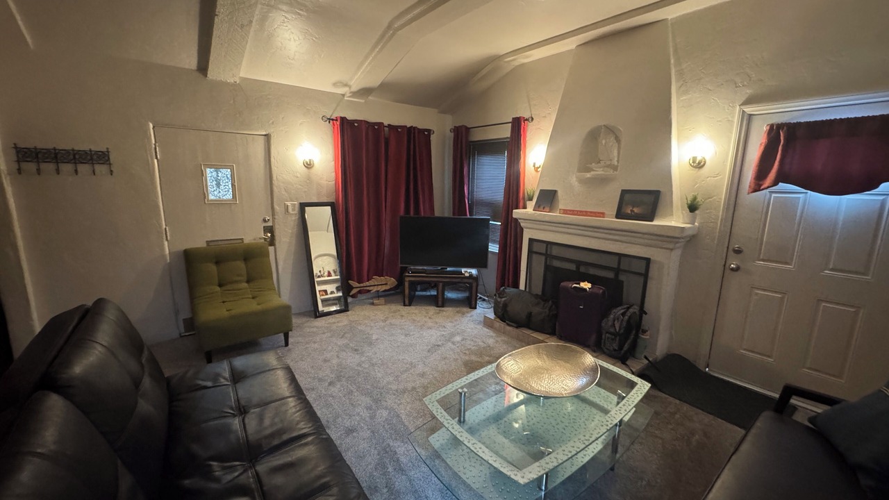 Photo of Livingroom in Ocean Beach