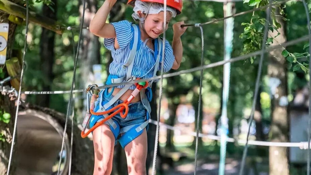 Photo of Others in Dienne