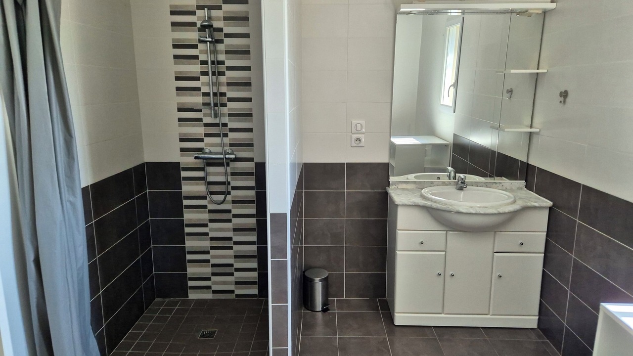 Photo of Bathroom in Angouleme