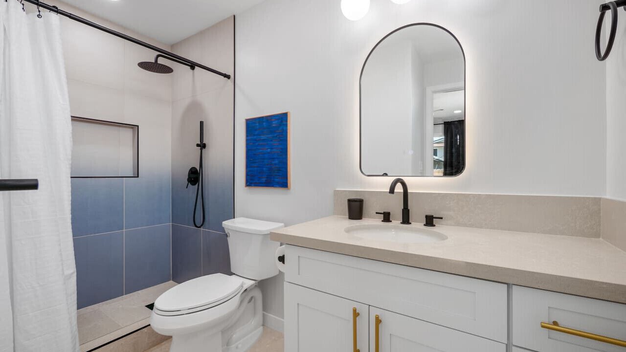Photo of Bathroom in Coconut Grove