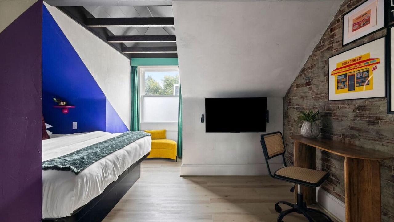 Photo of Bedroom in Lower Lawrenceville