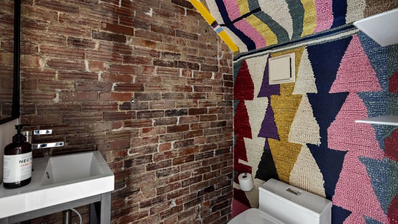 Photo of Bathroom in Lower Lawrenceville