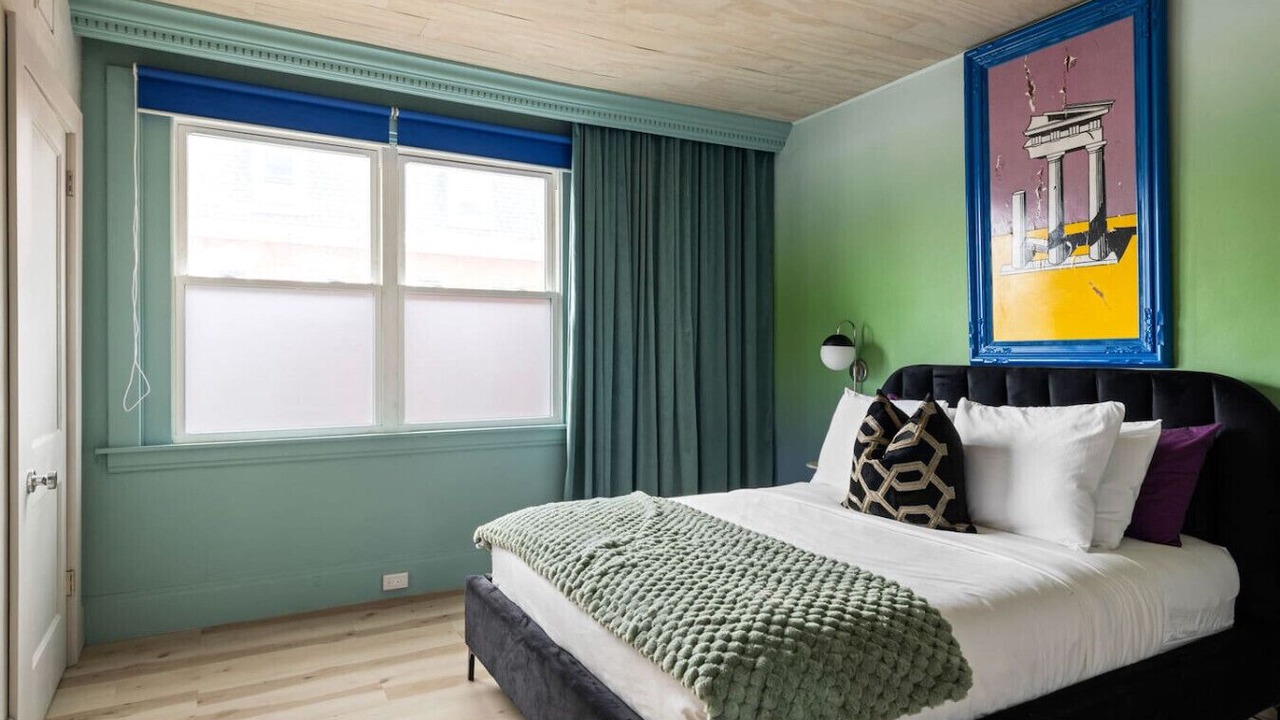 Photo of Bedroom in Lower Lawrenceville