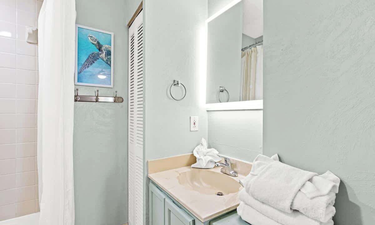 Photo of Bathroom in Upper Grand Lagoon