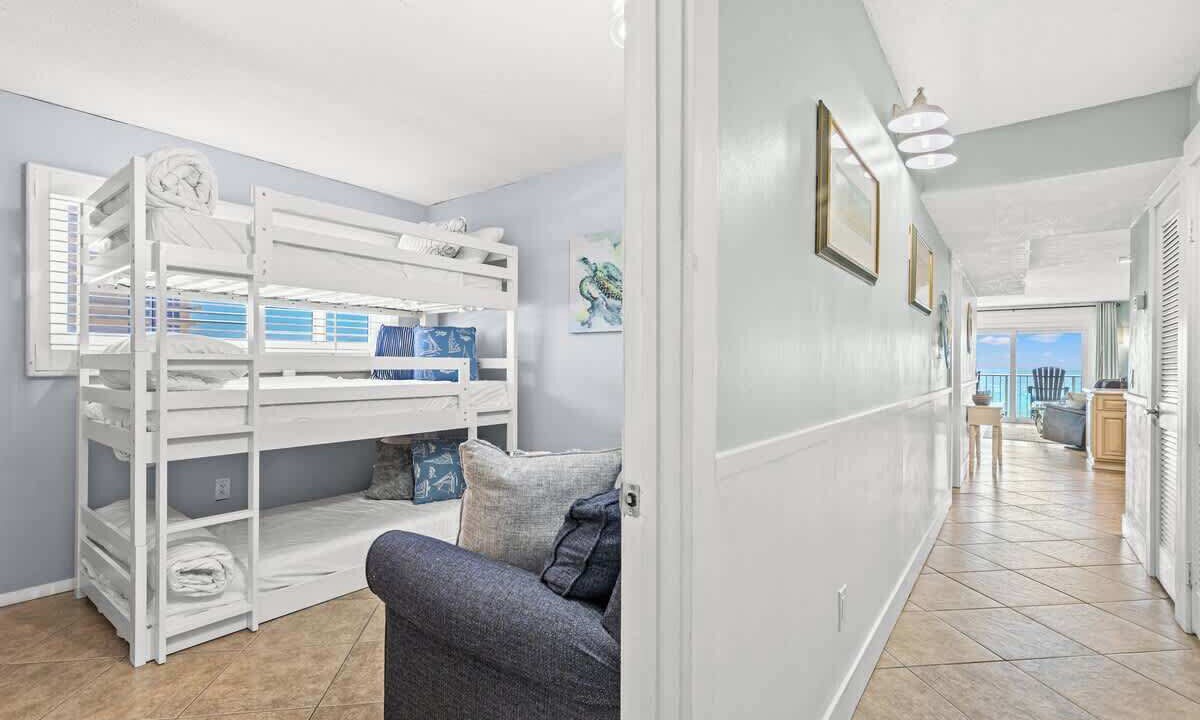 Photo of Bedroom in Upper Grand Lagoon