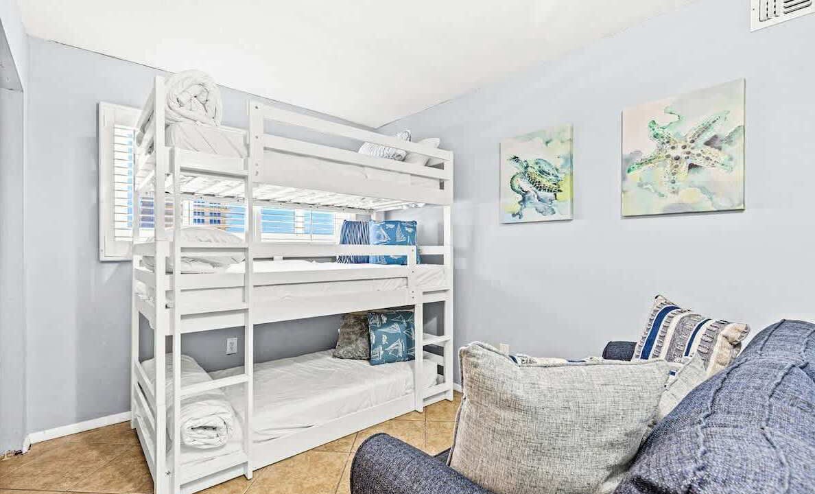 Photo of Bedroom in Upper Grand Lagoon