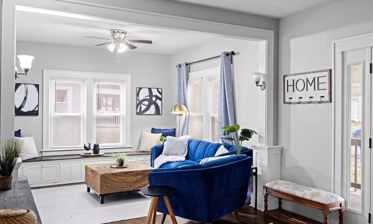 Photo of Livingroom in Lee's Summit