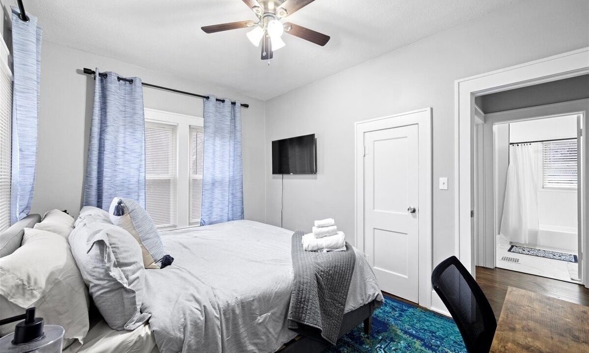 Photo of Bedroom in Lee's Summit