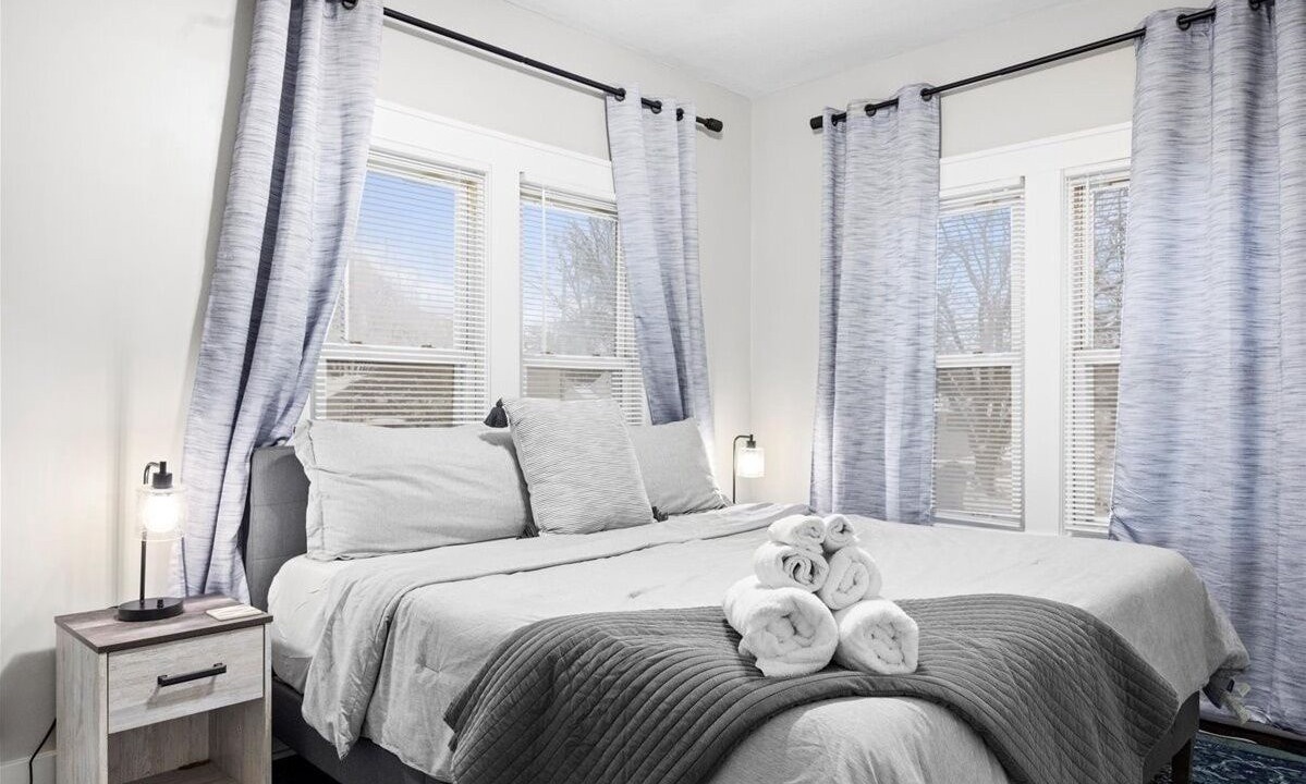 Photo of Bedroom in Lee's Summit