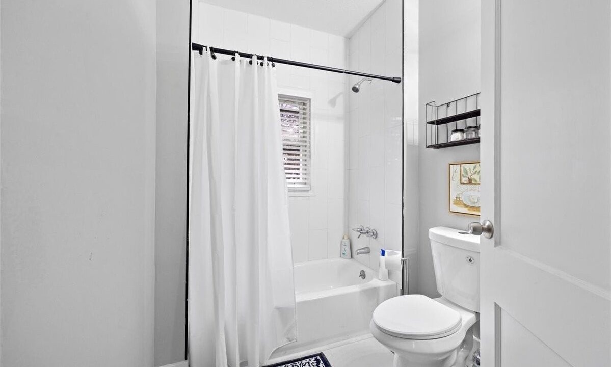 Photo of Bathroom in Lee's Summit