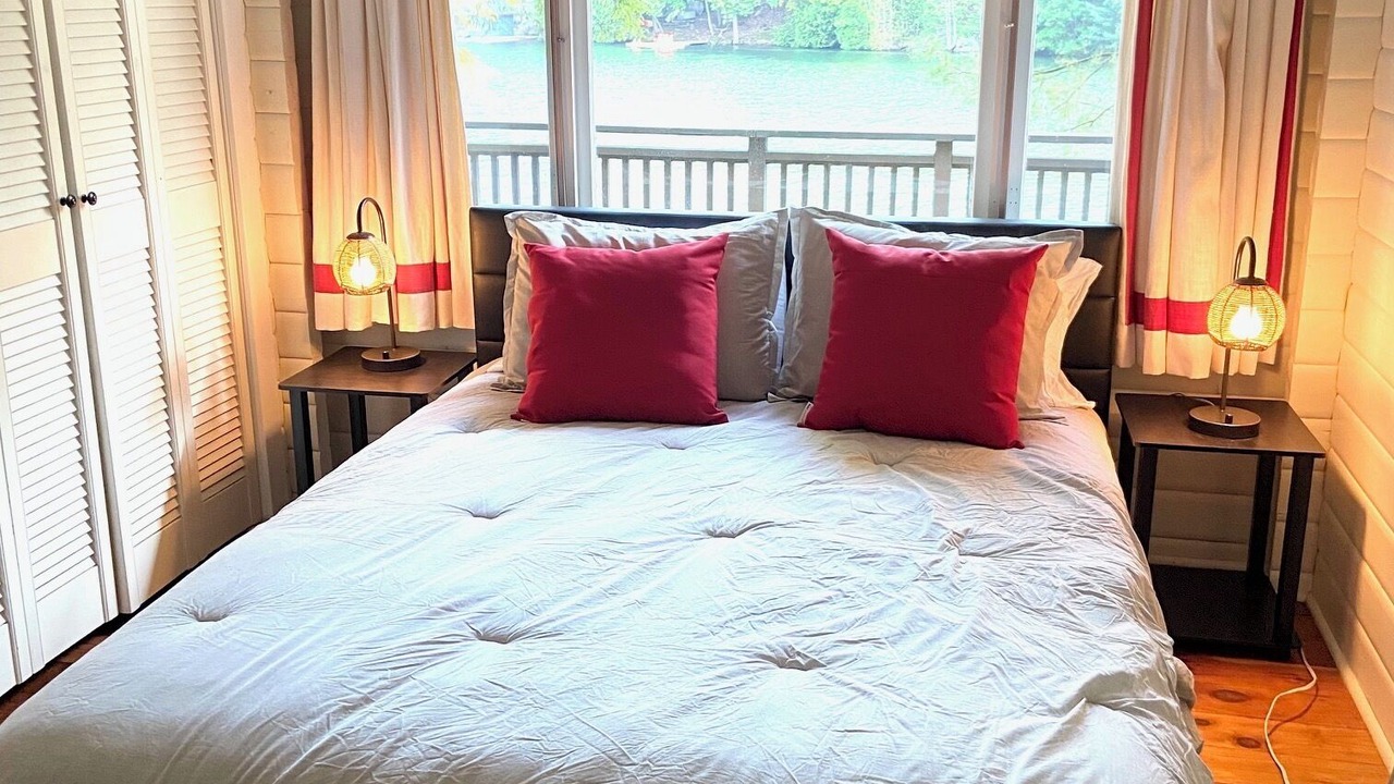 Photo of Bedroom in Muskoka Lakes