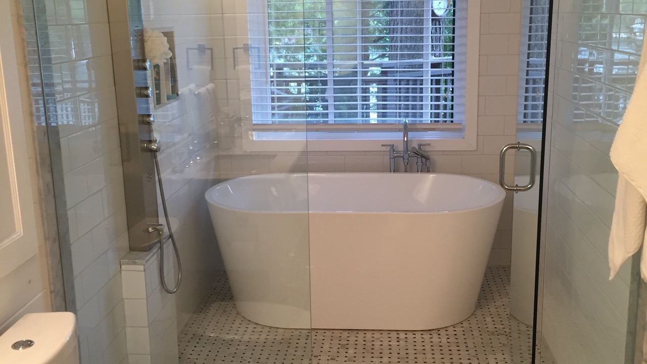 Photo of Bathroom in Muskoka Lakes