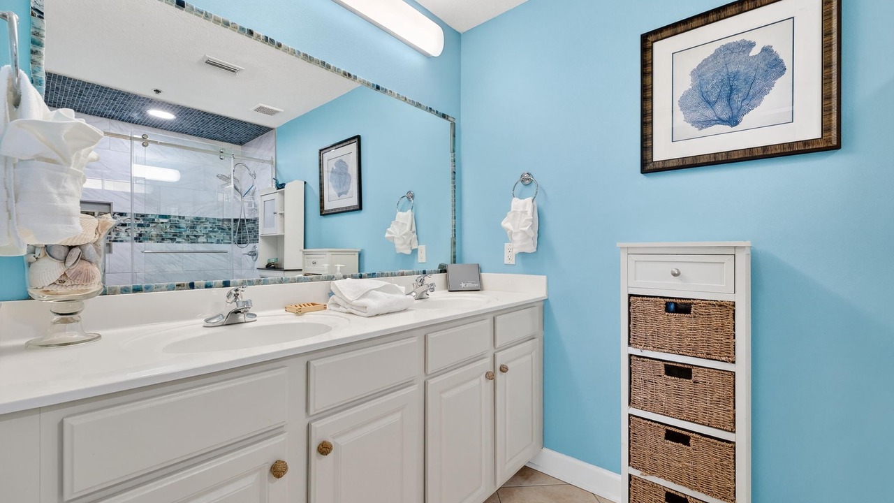 Photo of Bathroom in Waterside Village