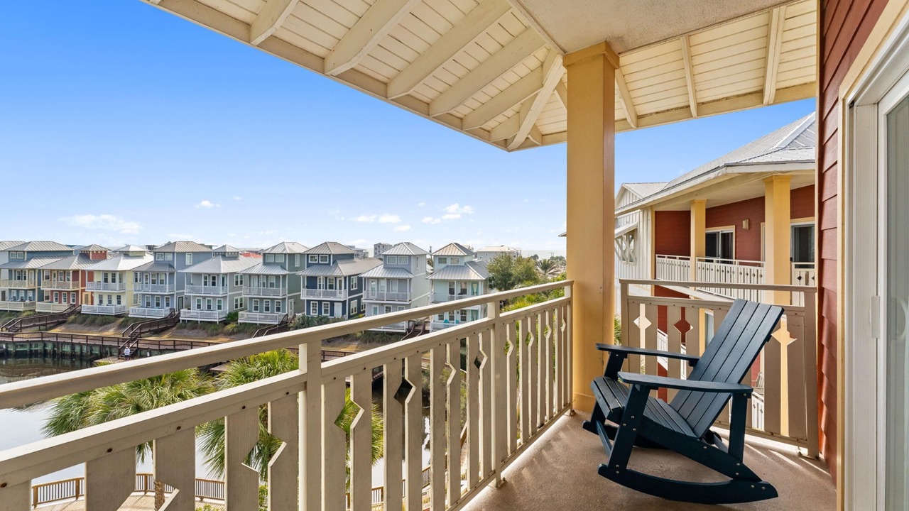 Photo of Patio Balcony in Waterside Village