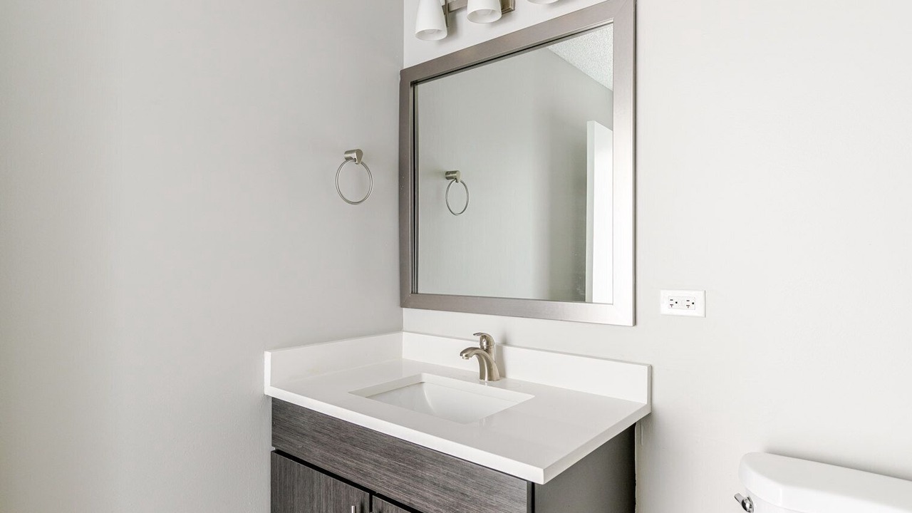 Photo of Bathroom in West Loop Gate