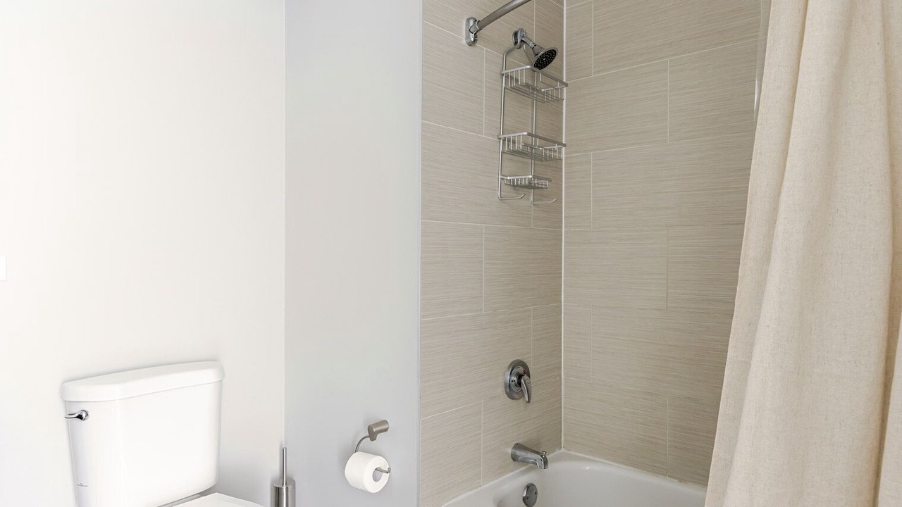 Photo of Bathroom in West Loop Gate