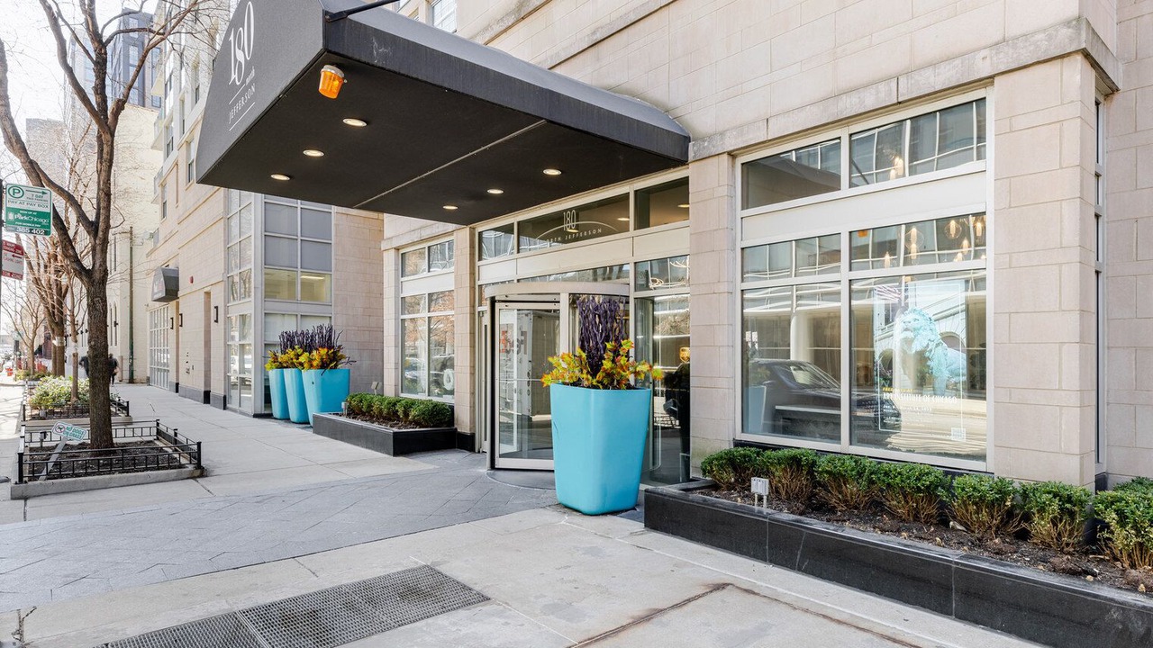 Photo of Outdoor in West Loop Gate