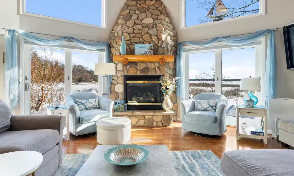 Photo of Livingroom in Ponshewaing