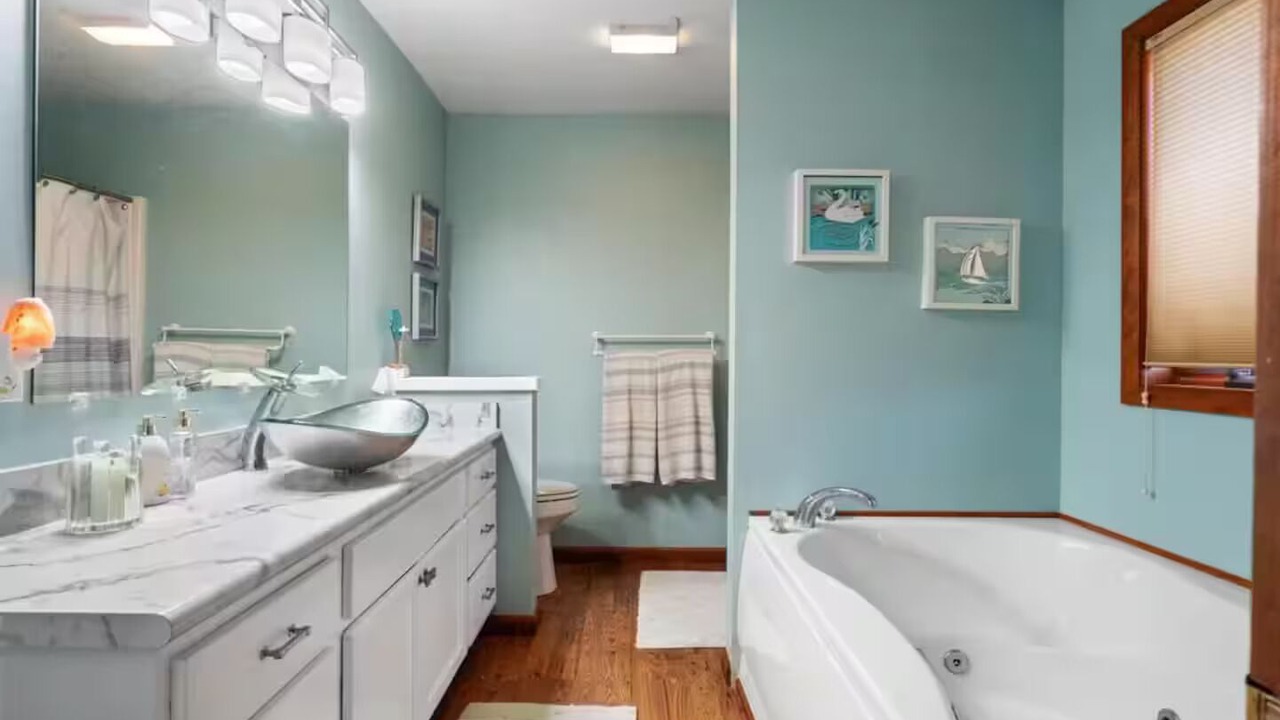 Photo of Bathroom in Ponshewaing