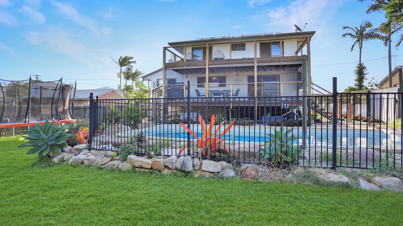 Photo of Outdoor in Elliott Heads