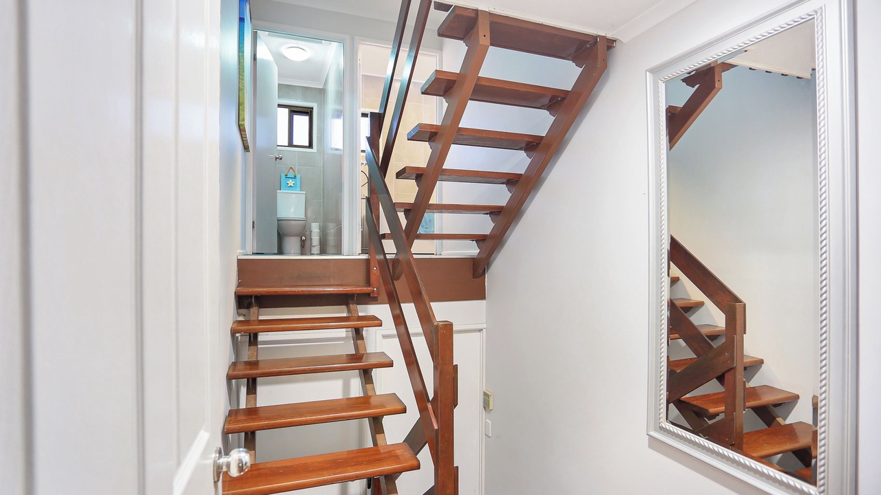 Photo of Others in Elliott Heads