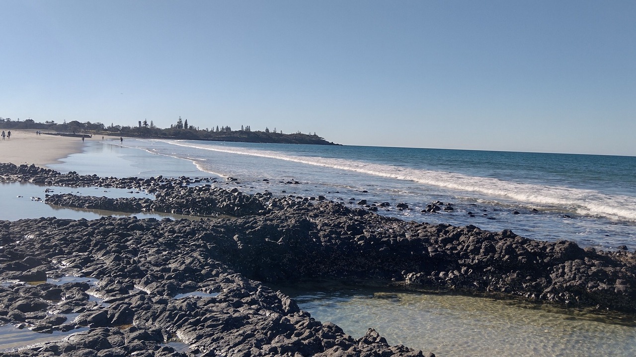 Photo of Others in Elliott Heads