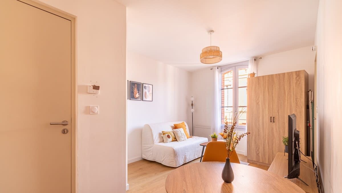 Photo of Livingroom in Arnaud Bernard