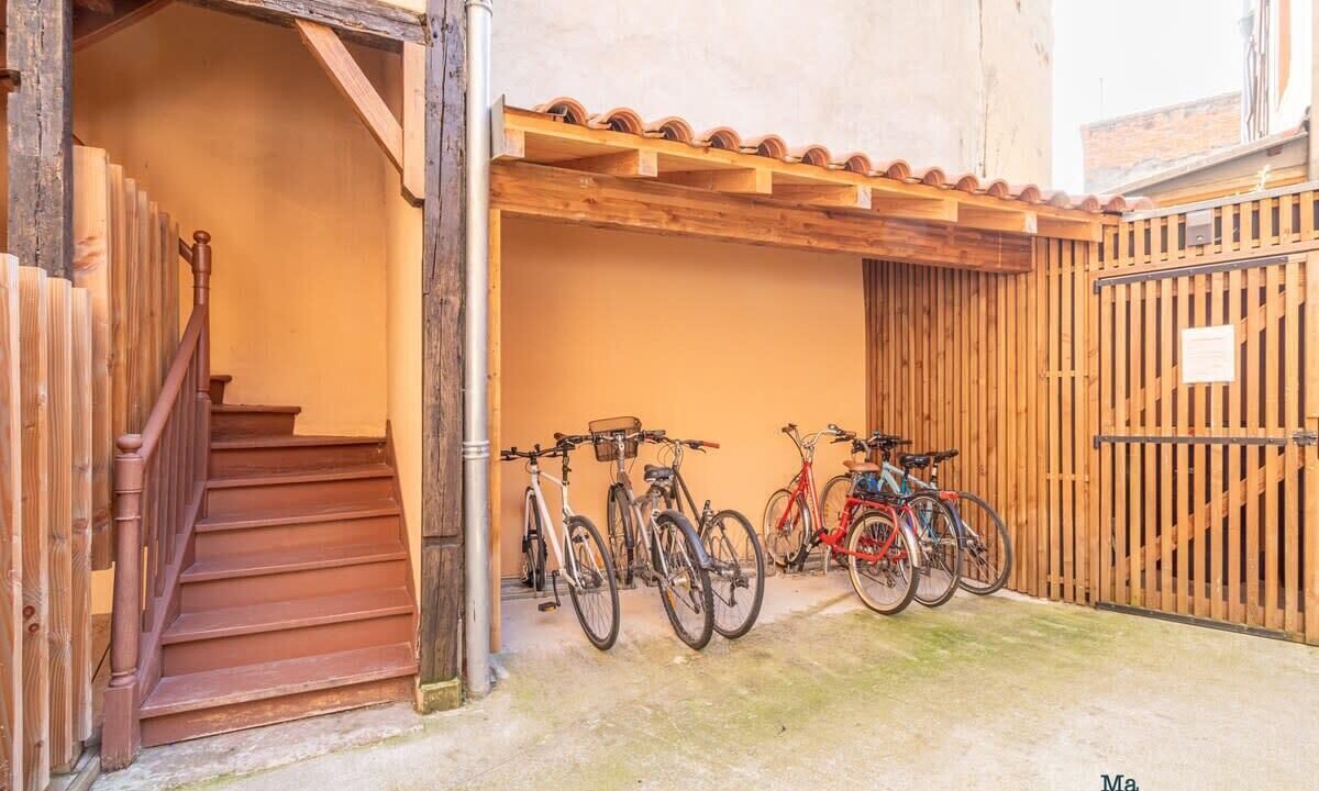 Photo of Outdoor in Arnaud Bernard