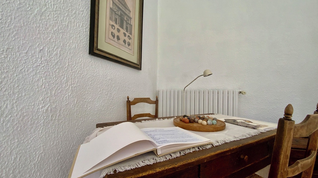 Photo of Others in Les Beaux-Arts