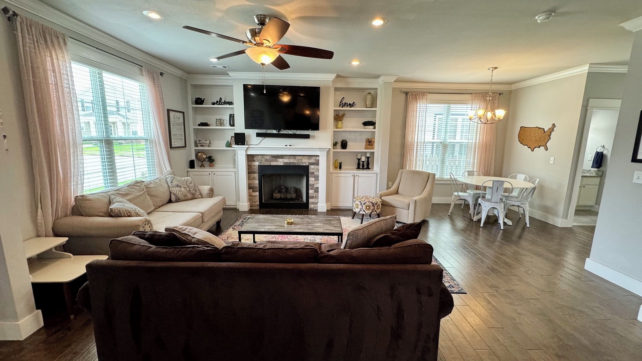 Photo of Livingroom in Rogers
