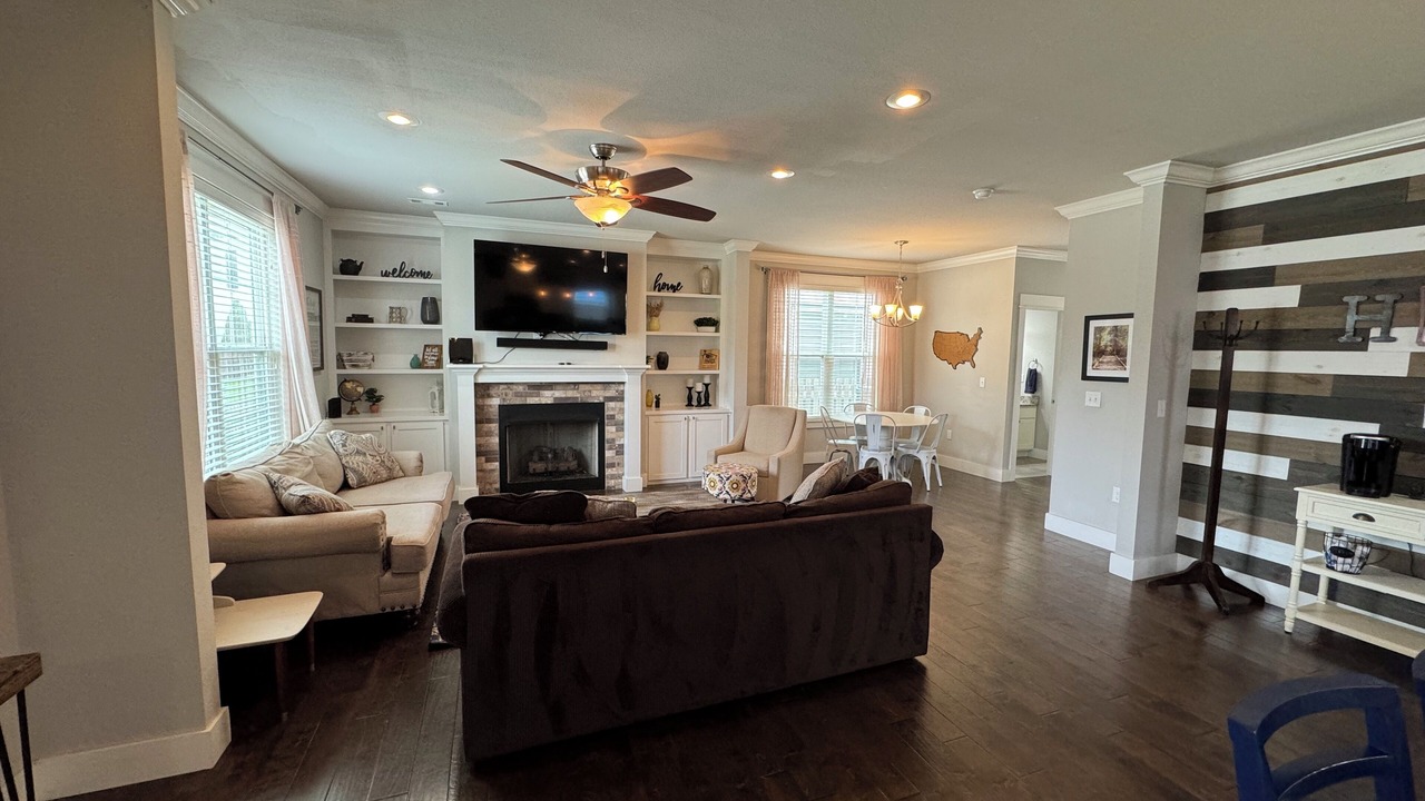 Photo of Livingroom in Rogers